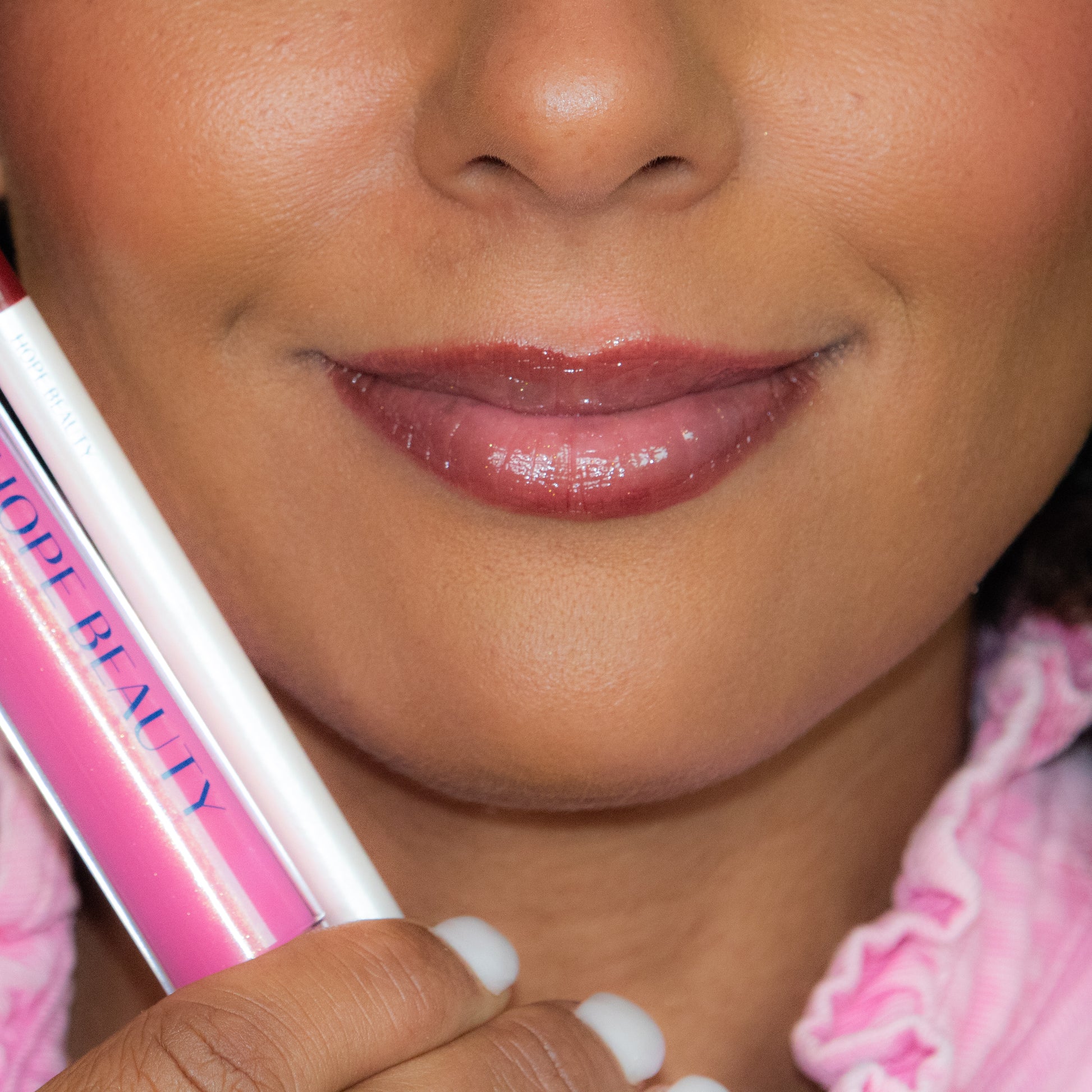 Rebekah Lip Kit by Hope Beauty is a lipgloss and lip liner set inspired by Rebekah from the Bible. Biblically inspired cosmetics. Inspirational makeup. Biblically inspired makeup. Faith inspired makeup. Faith based company. Lip oil and lip gloss hybrid. Long lasting lip liner.